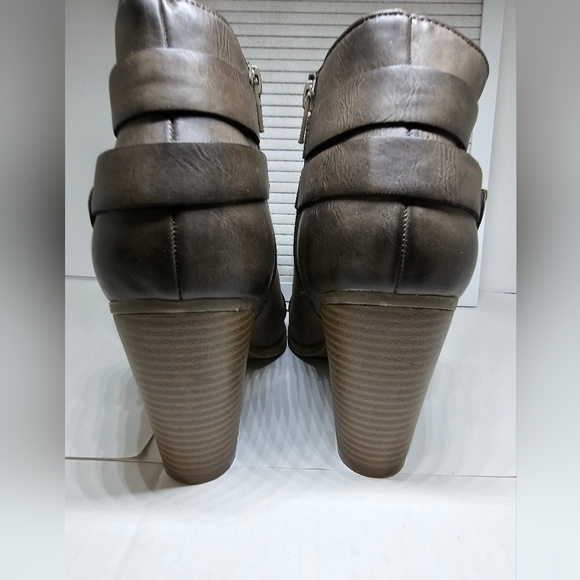 LC Lauren Conrad: High Heel Ankle Booties/Boots ❤️ - Picture 6 of 14